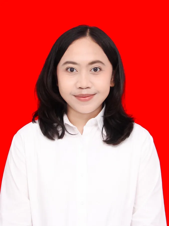 Almira Kenzania, S.H.